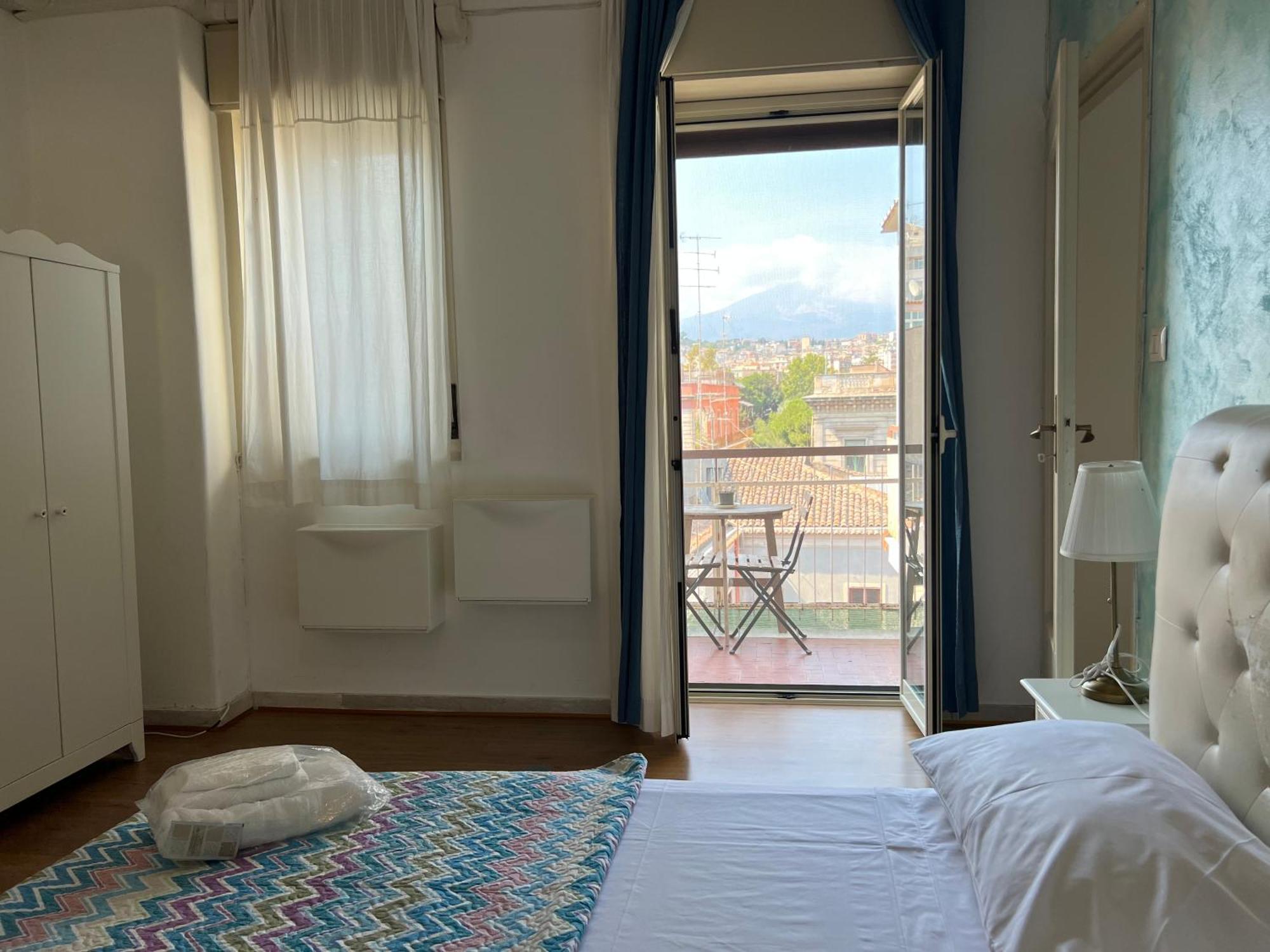 Wonderful Via Etnea Apartment Catania Exterior photo