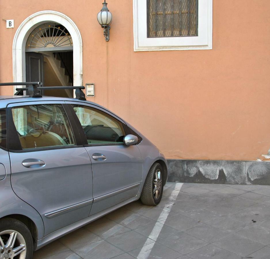 Wonderful Via Etnea Apartment Catania Exterior photo